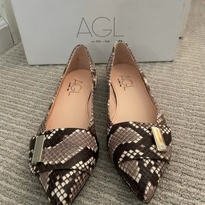 AGL size 36 flats